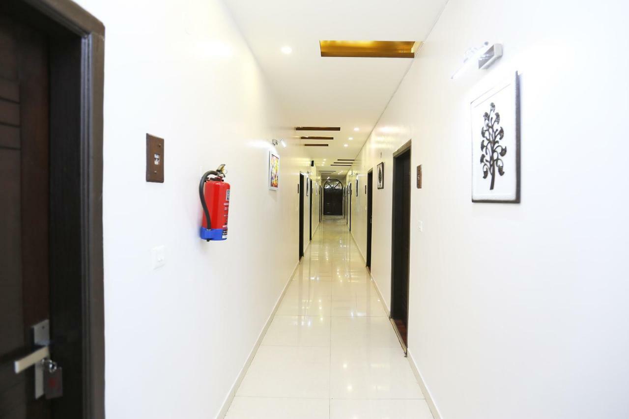 Hotel Jungle View Retreat เดห์ราดุน ภายนอก รูปภาพ